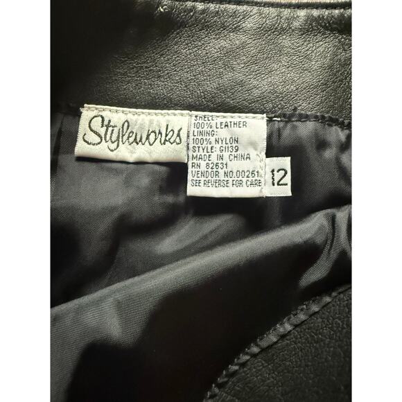 Vintage Long Black Leather Skirt Button StreetWear StreetStyle Punk Goth Metal - Picture 4 of 6